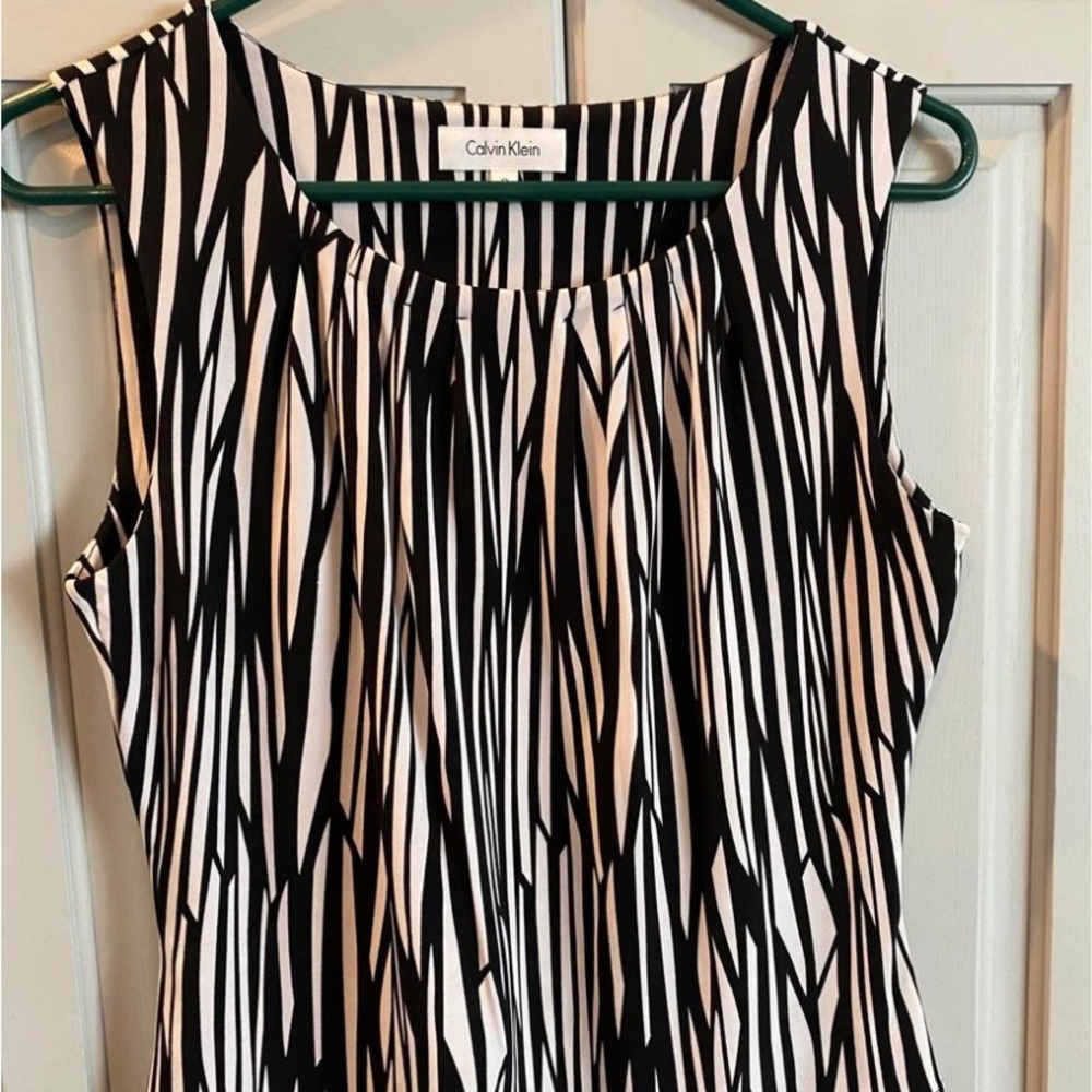 Calvin Klein size small blouse - never worn - black and white - beautiful